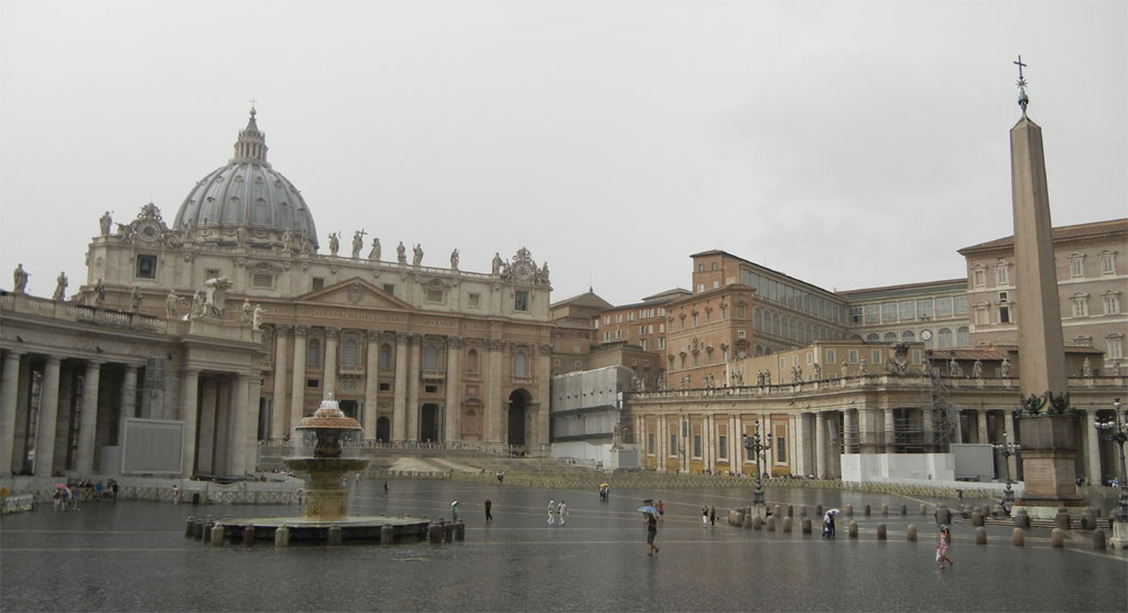 Saint Peter's Square in rain